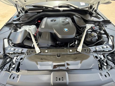 Used 2026 BMW 530i w/ M Sport Package RWD image 11