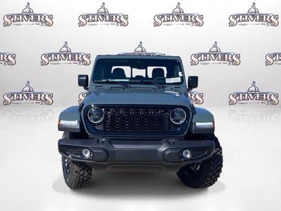 New 2026 Jeep Gladiator Sport