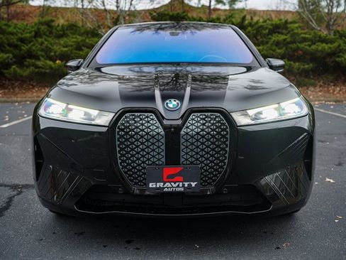 Used 2024 BMW iX xDrive50 w/ Premium Package image 16