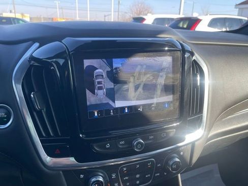 Used 2022 Chevrolet Traverse High Country AWD/4WD image 32