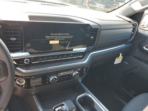 New 2026 GMC Sierra 1500 SLT w/ SLT Premium Plus Package image 29