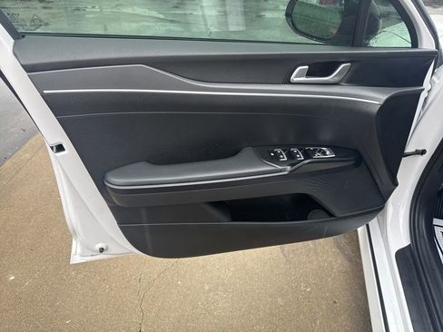 Used 2022 Kia K5 GT-Line w/ GT-Line FWD Premium Package image 16