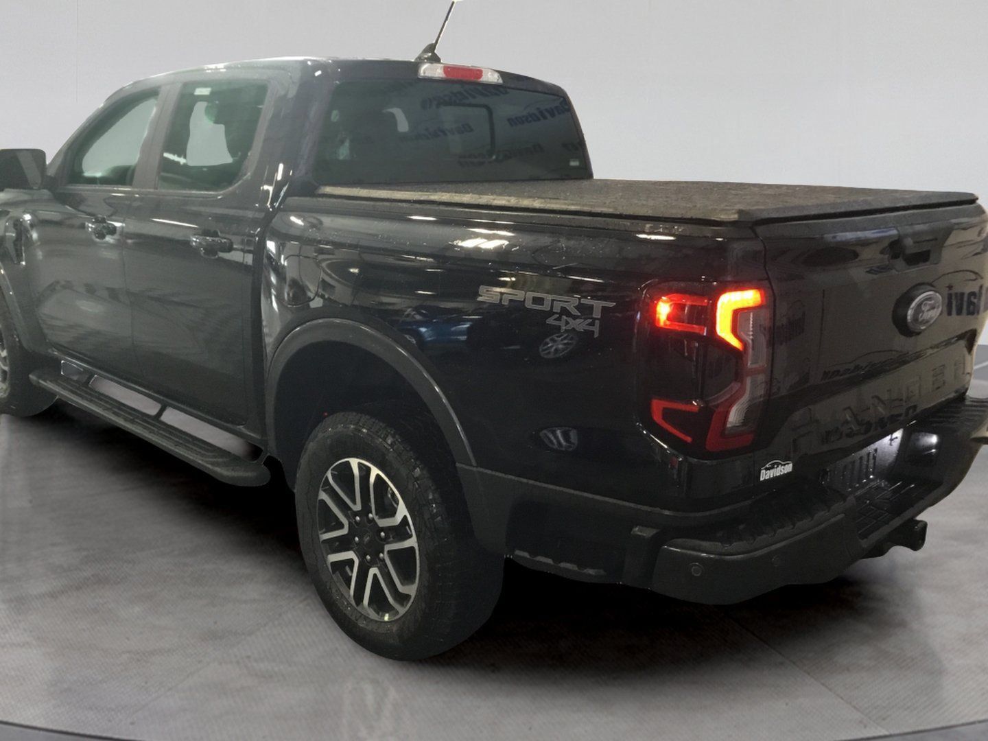 Used 2024 Ford Ranger Lariat w/ Advanced Towing Package AWD/4WD image 4