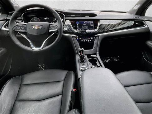 Certified 2024 Cadillac XT6 Premium Luxury AWD/4WD image 16