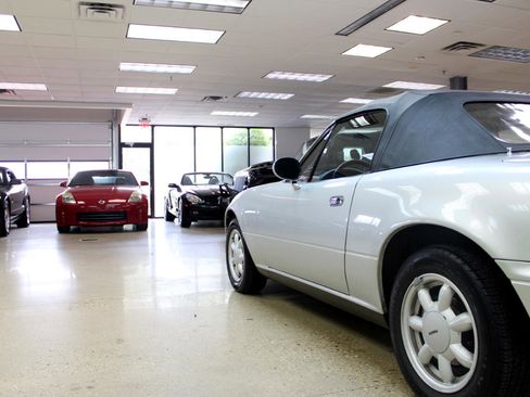 Used 1991 MAZDA MX-5 Miata image 16