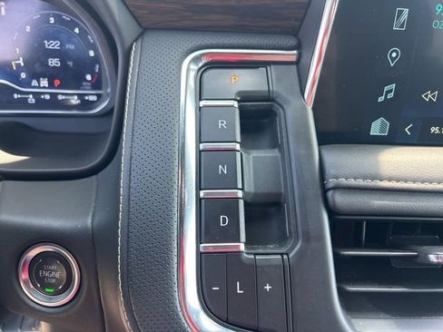 Used 2024 Chevrolet Suburban Premier AWD/4WD image 26