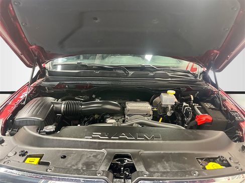 Used 2023 RAM 1500 Laramie image 31