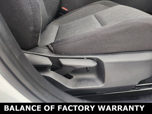 Used 2025 Toyota Camry SE image 42