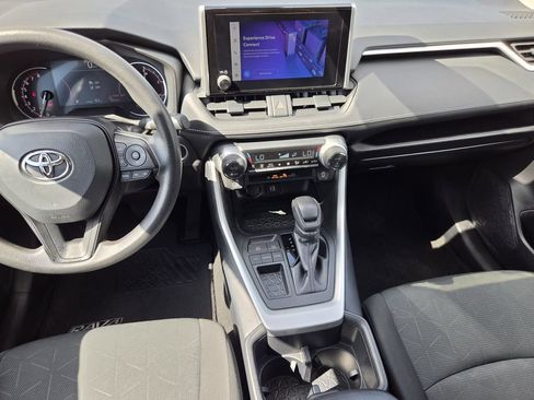 Used 2025 Toyota RAV4 XLE FWD image 17