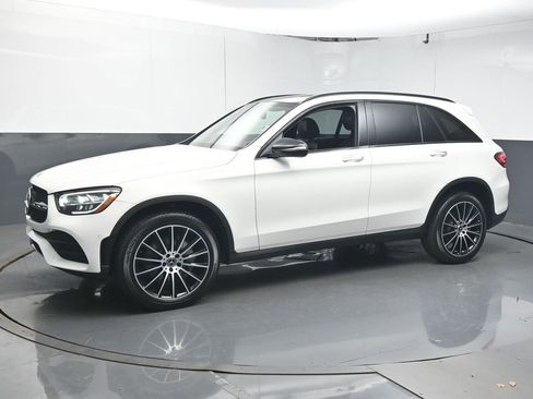 Used 2021 Mercedes-Benz GLC 300 w/ AMG Line image 5