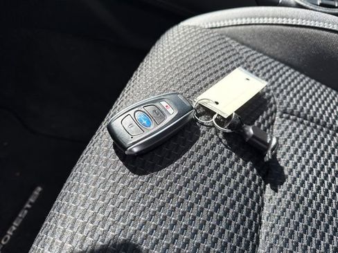 Used 2023 Subaru Forester Premium AWD/4WD image 31