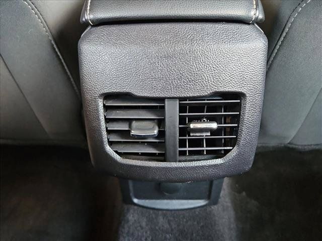 Used 2020 Ford Fusion SE FWD image 17