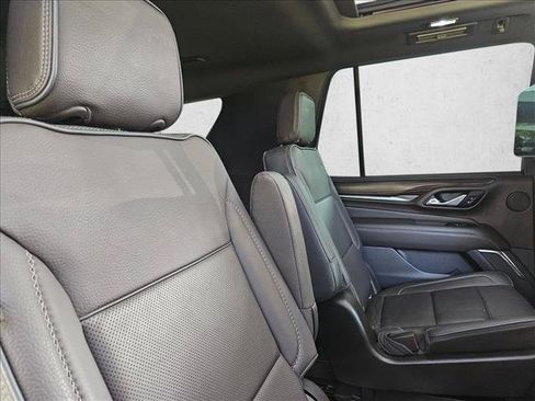 Used 2021 GMC Yukon Denali w/ Denali Ultimate Package AWD/4WD image 21