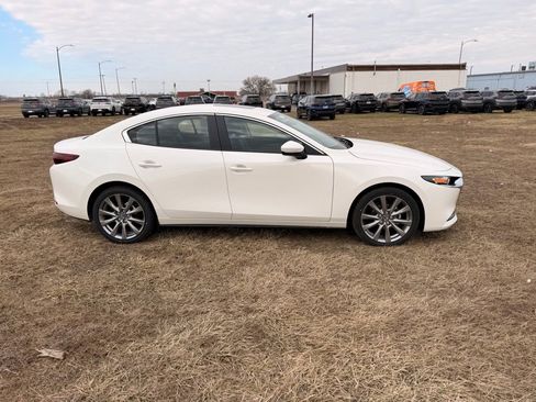New 2026 MAZDA MAZDA3 2.5 S Sedan w/ Preferred Pkg image 4