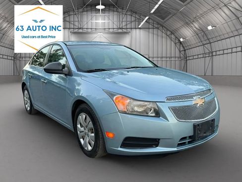 Used 2012 Chevrolet Cruze LS w/ Connectivity Package image 7