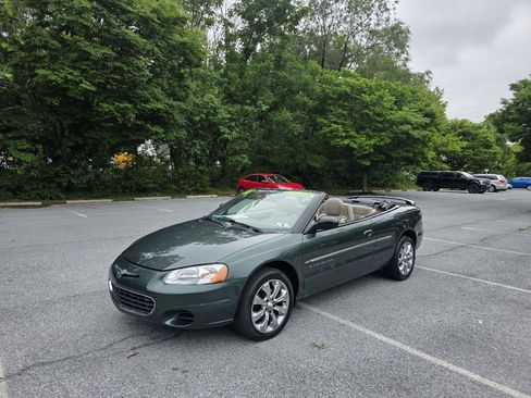 Used 2001 Chrysler Sebring LX FWD image 10