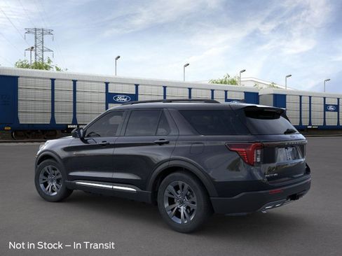 New 2025 Ford Explorer Active w/ Active Comfort Package image 4