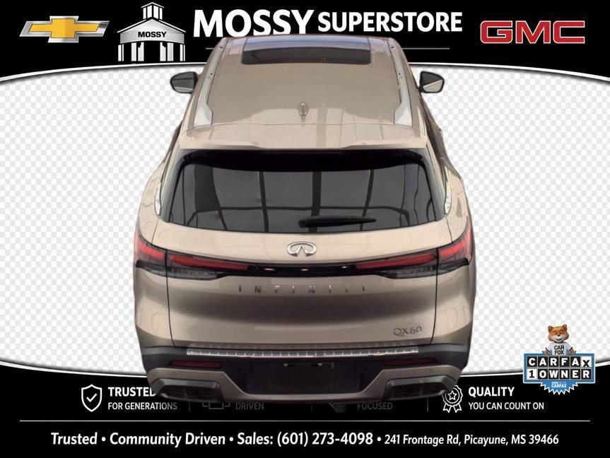 Used 2023 INFINITI QX60 Sensory w/ Cargo Package FWD image 6