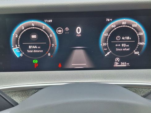 Used 2025 Volkswagen Tiguan S image 15