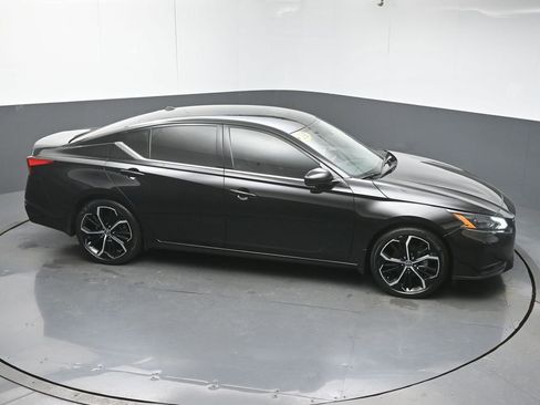 Used 2023 Nissan Altima 2.5 SR image 46