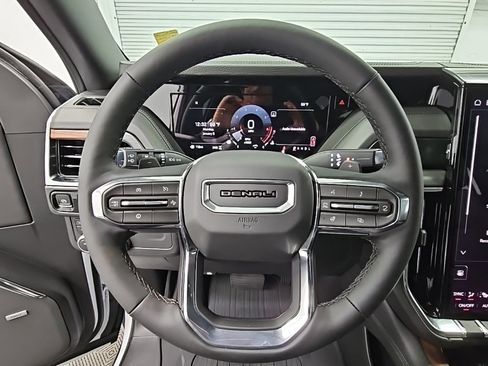 New 2026 GMC Yukon XL Denali image 25