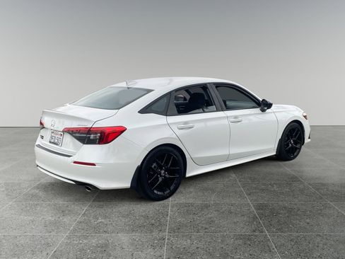 Used 2023 Honda Civic Sport image 5