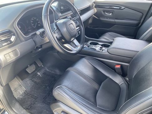 Certified 2024 Honda Pilot Touring image 16