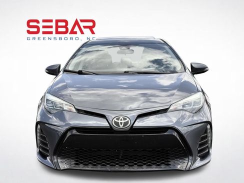 Used 2018 Toyota Corolla SE w/ SE Premium Package FWD image 5