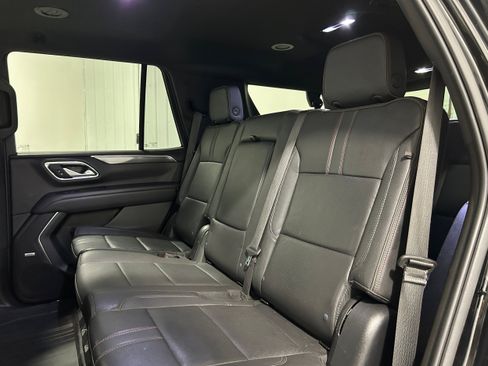 Used 2022 Chevrolet Tahoe RST w/ Luxury Package AWD/4WD image 27