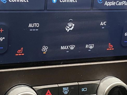 Used 2021 Ford Edge SEL image 7