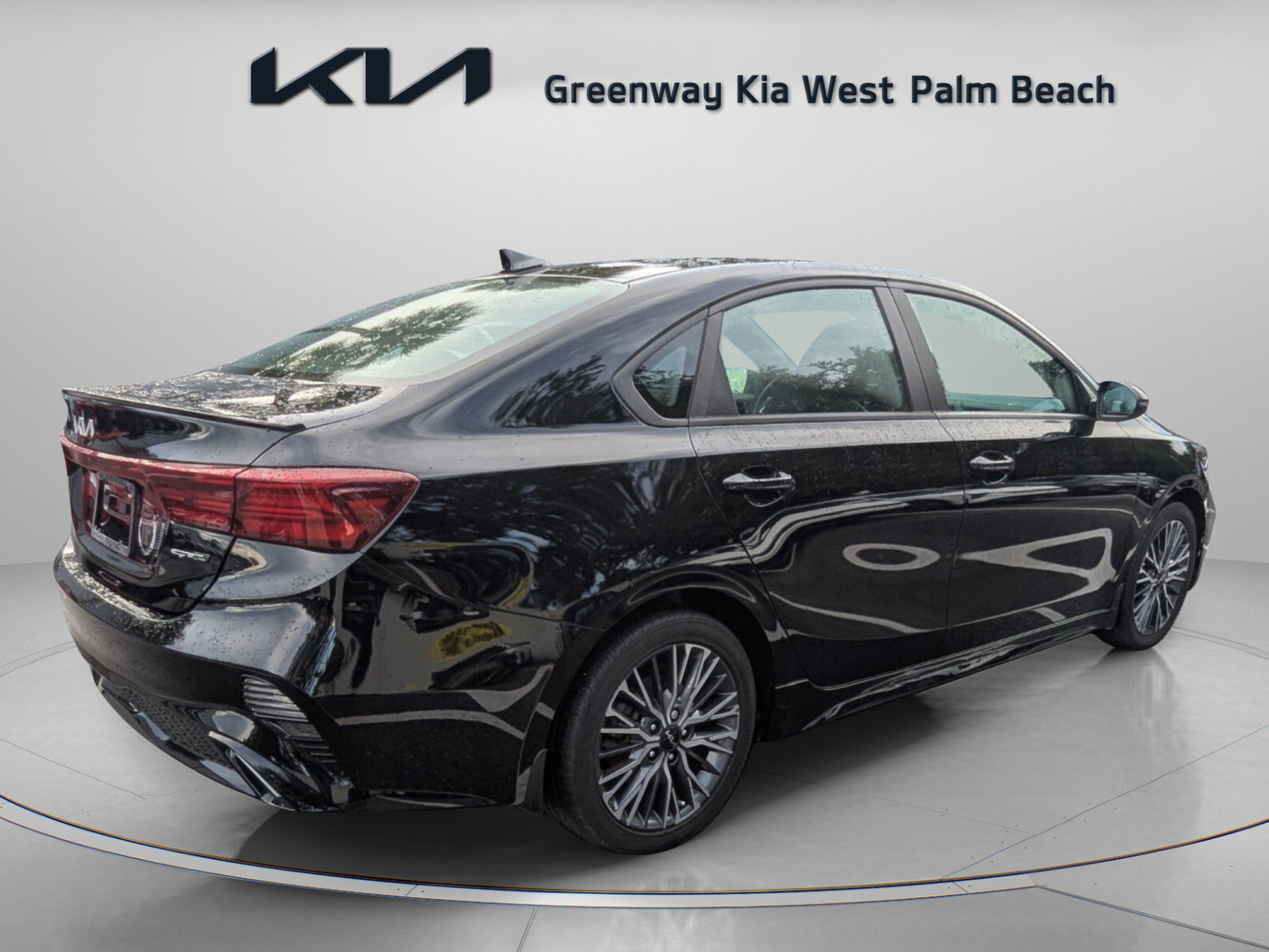 Certified 2023 Kia Forte GT-Line w/ GT-Line Technology Package FWD image 7
