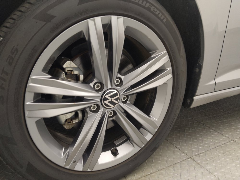 Used 2024 Volkswagen Jetta SE FWD image 31