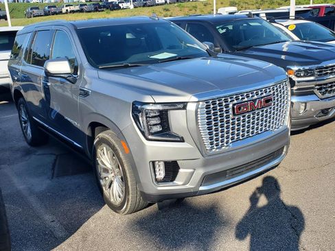 Used 2023 GMC Yukon Denali w/ Max Trailering Package AWD/4WD image 2