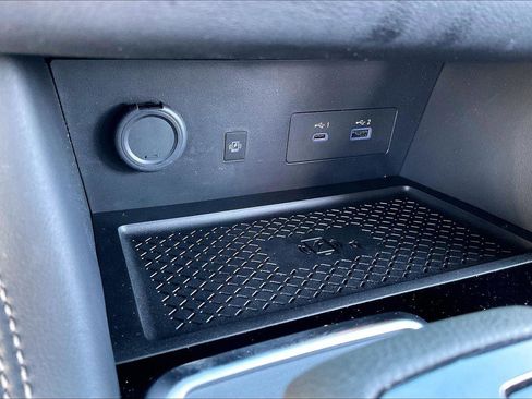 Used 2024 Nissan Pathfinder Platinum w/ Cargo Package image 32