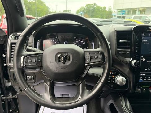 Used 2023 RAM 1500 Limited AWD/4WD image 17