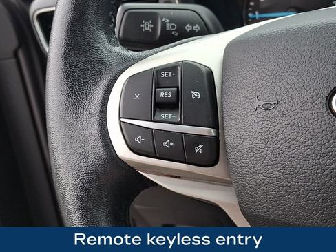 Used 2021 Ford Explorer XLT w/ Equipment Group 202A AWD/4WD image 7
