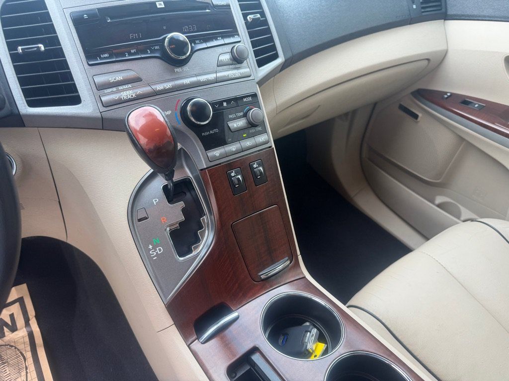 Used 2009 Toyota Venza AWD image 15