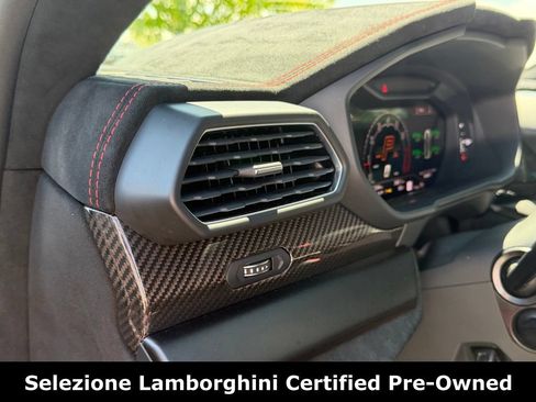 Used 2023 Lamborghini Urus Performante AWD/4WD image 30