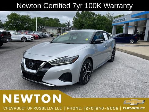 Used 2022 Nissan Maxima SV w/ Floor Mat Group FWD image 3