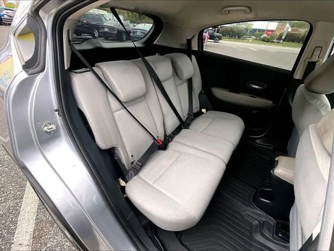 Used 2021 Honda HR-V LX image 19