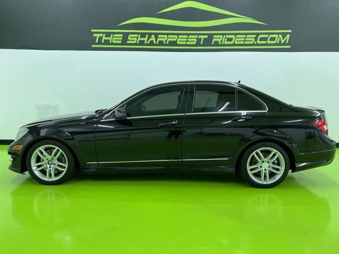 Used 2013 Mercedes-Benz C 300 4MATIC Sedan w/ Premium 1 Pkg image 6