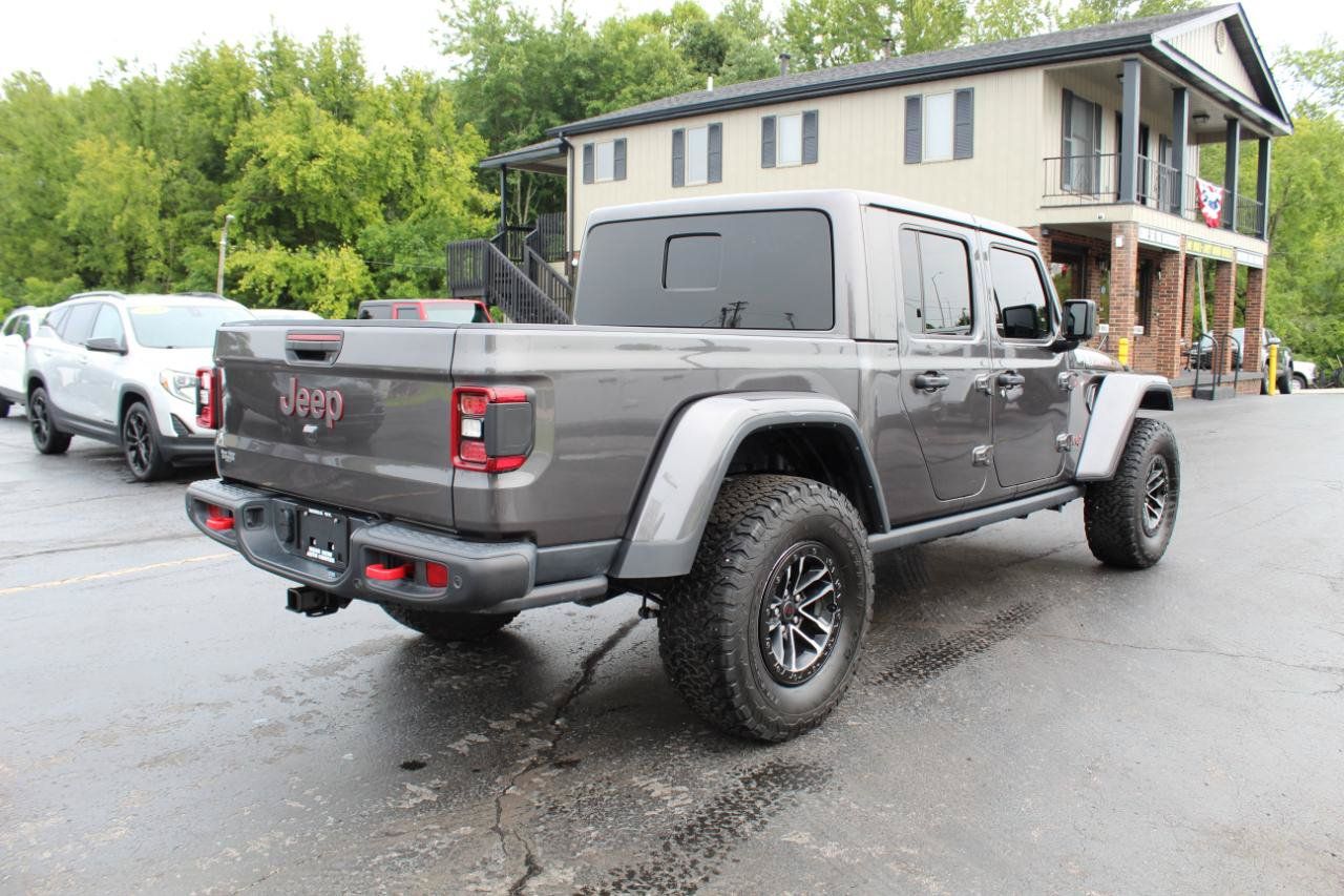 Used 2025 Jeep Gladiator Rubicon AWD/4WD image 5