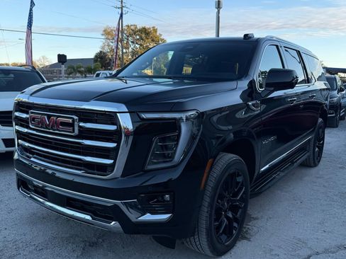 Used 2026 GMC Yukon XL Elevation w/ Elevation Premium Package image 4