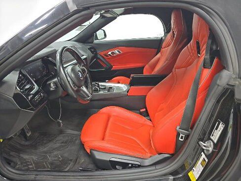 Used 2022 BMW Z4 M40i w/ Premium Package RWD image 5
