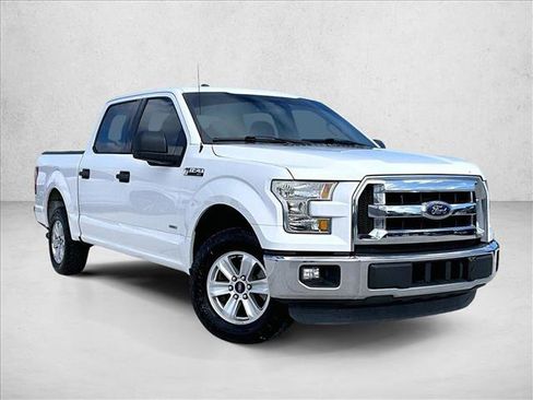 Used 2016 Ford F150 XLT image 12