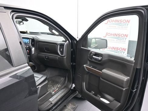 Used 2021 Chevrolet Silverado 1500 RST image 19