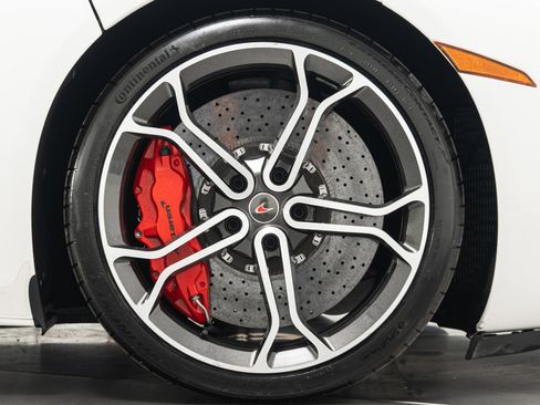 Used 2014 McLaren MP4-12C Spider RWD image 38