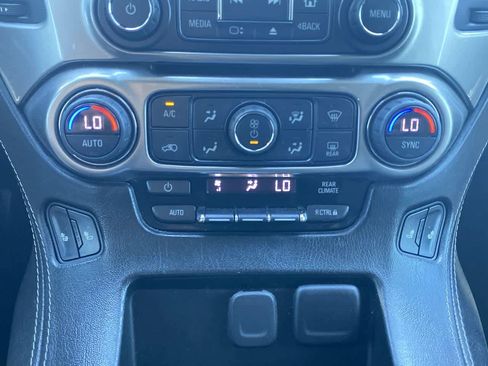 Used 2019 Chevrolet Suburban LT AWD/4WD image 18