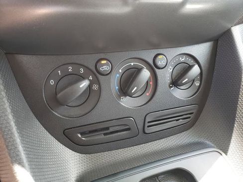 Used 2016 Ford Transit Connect XL image 22