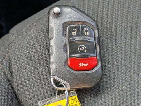 Certified 2021 Jeep Gladiator Sport image 25